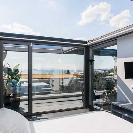 Riviera Luxury Penthouse By The Beach Атина Екстериор снимка